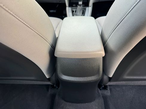 Used 2019 Hyundai Elantra SEL FWD image 27