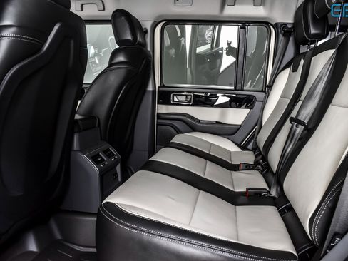 New 2025 INEOS Grenadier Fieldmaster Edition image 18