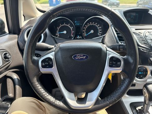 Used 2016 Ford Fiesta SE w/ Cold Weather Package FWD image 19