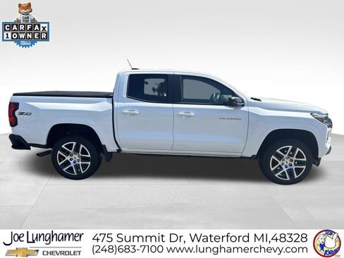 Used 2023 Chevrolet Colorado Z71 w/ Z71 Convenience Package 2 AWD/4WD image 2