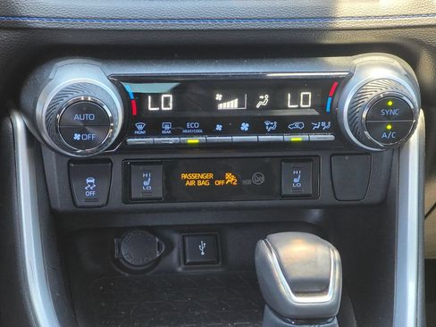 Used 2021 Toyota RAV4 XSE w/ XSE Grade Weather Package AWD/4WD image 23