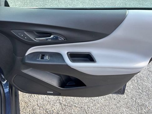 Used 2018 Chevrolet Equinox Premier AWD/4WD image 12