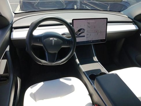 Used 2020 Tesla Model Y Long Range AWD/4WD image 7