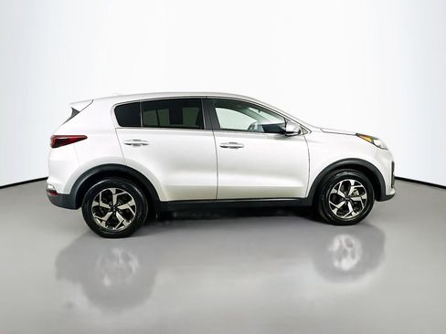 Used 2022 Kia Sportage LX image 7