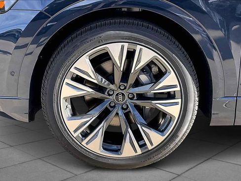 New 2026 Audi Q8 Premium Plus image 11