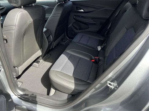 Used 2025 Buick Envista Preferred w/ Convenience I Package image 11