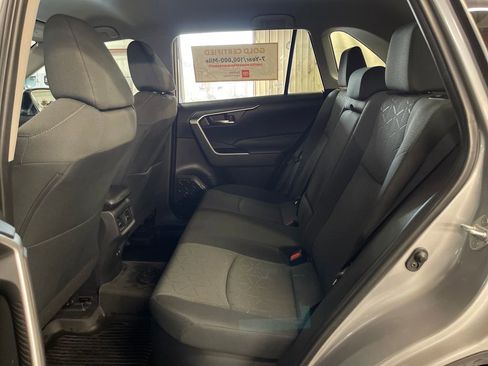 Certified 2021 Toyota RAV4 XLE AWD/4WD image 25