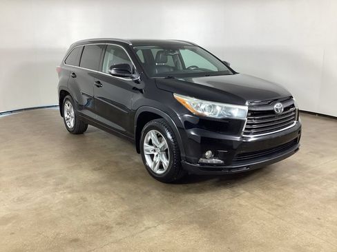 Used 2016 Toyota Highlander Limited Platinum AWD/4WD image 4