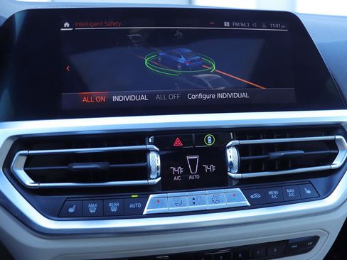 Used 2021 BMW 330i Sedan image 34