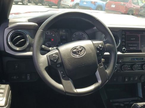 Used 2021 Toyota Tacoma TRD Sport AWD/4WD image 10
