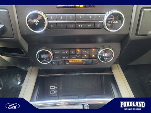 Used 2019 Ford Expedition Max Limited AWD/4WD image 31