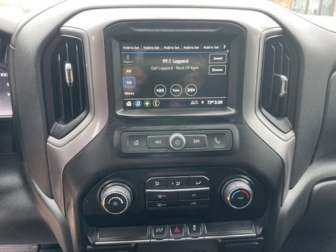 Used 2019 Chevrolet Silverado 1500 Custom w/ Custom Value Package image 40