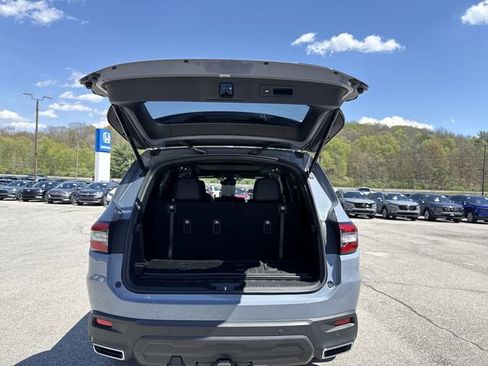 Used 2025 Honda Pilot Black Edition image 23