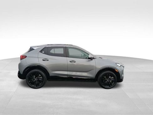 Used 2024 Buick Encore GX Sport Touring image 6
