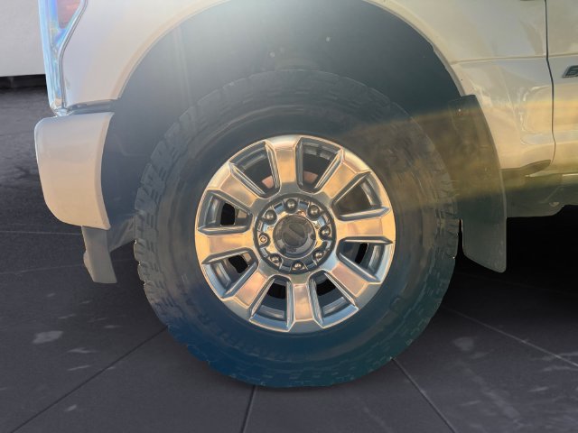 Used 2019 Ford F250 Platinum w/ Platinum Ultimate Package AWD/4WD image 14