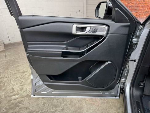 Used 2022 Ford Explorer ST w/ Equipment Group 401A image 12
