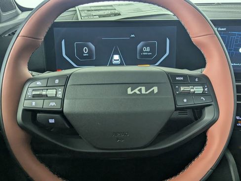 New 2026 Kia Sportage SX FWD image 16