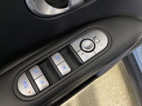 Certified 2024 Hyundai Ioniq 5 SEL RWD image 18