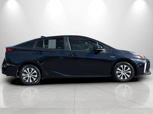 Used 2021 Toyota Prius LE AWD/4WD image 8