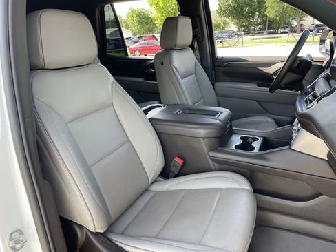Used 2024 GMC Yukon SLT AWD/4WD image 27