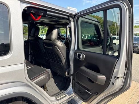 Used 2020 Jeep Wrangler Unlimited Rubicon AWD/4WD image 15