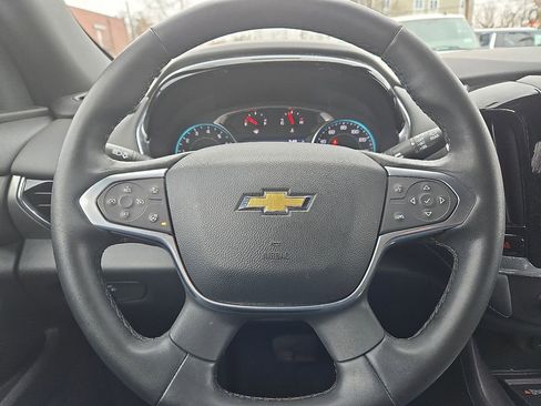 Used 2023 Chevrolet Traverse LT image 25