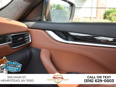 Used 2020 Maserati Levante AWD/4WD image 17