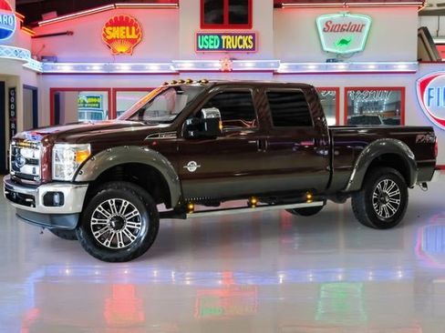 Used 2016 Ford F250 Lariat w/ Chrome Package image 2