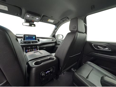 Used 2024 Chevrolet Tahoe LT RWD image 43