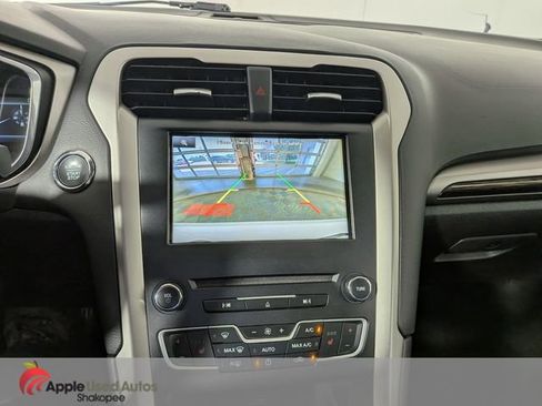 Used 2016 Ford Fusion SE w/ Equipment Group 202A AWD/4WD image 21