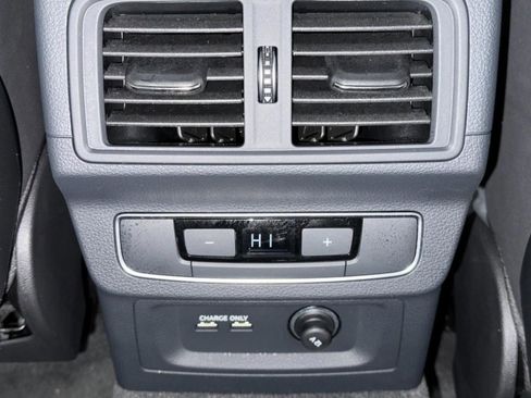 Certified 2025 Audi Q5 2.0T Premium w/ Convenience Plus Package image 10