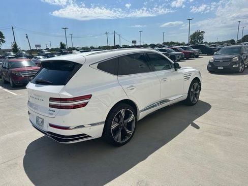 Used 2025 Genesis GV80 3.5T Prestige AWD/4WD image 3
