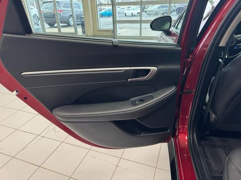 Used 2025 Hyundai Sonata Limited image 47