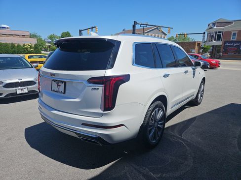 Used 2020 Cadillac XT6 Premium Luxury AWD/4WD image 6