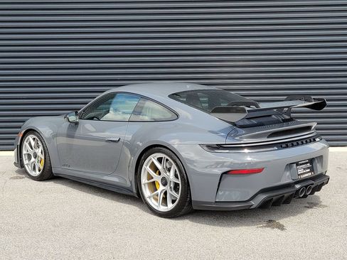Certified 2025 Porsche 911 GT3 RWD image 3