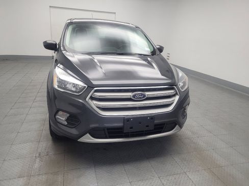 Used 2019 Ford Escape SE image 14