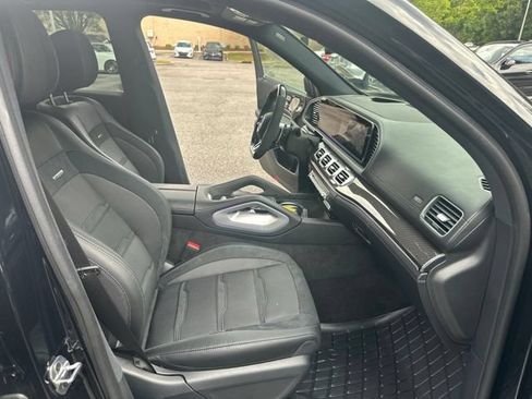 Used 2025 Mercedes-Benz GLE 53 AMG 4MATIC image 17