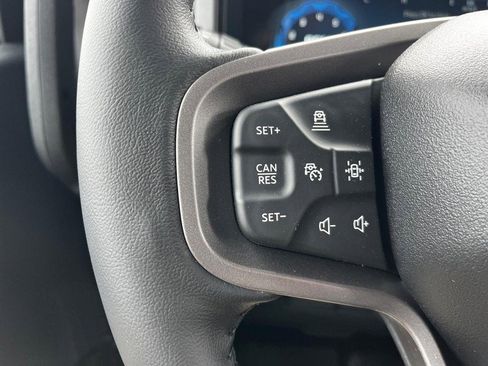 New 2025 Ford Bronco Badlands image 9