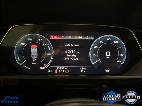 Used 2023 Audi e-tron Premium Plus w/ Premium Plus Package image 15