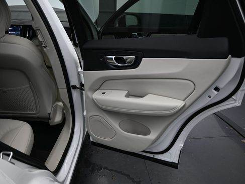 New 2025 Volvo XC60 T8 Core w/ Climate Package image 33