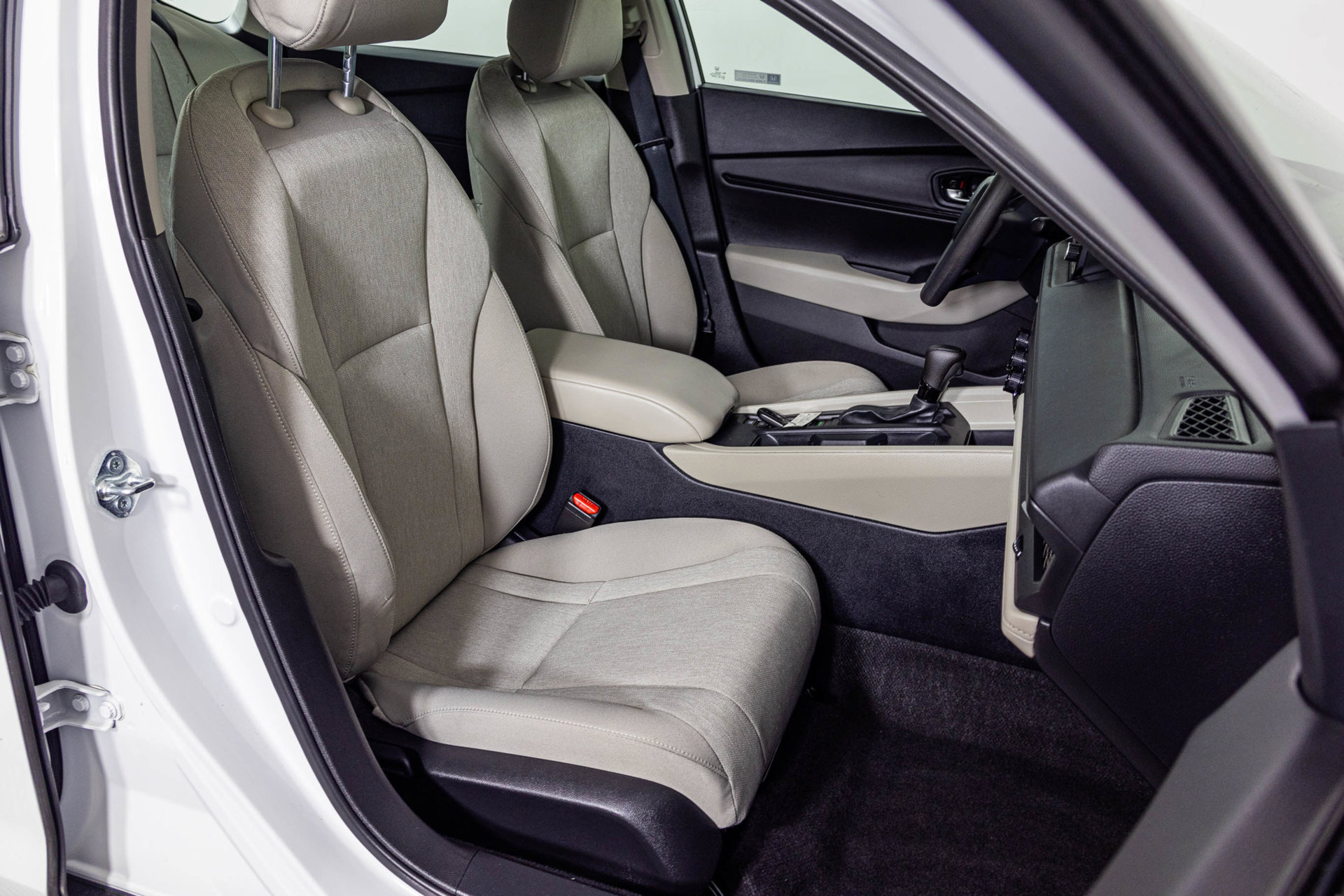 Used 2025 Honda Accord SE image 43