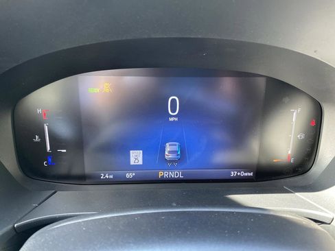 New 2025 Ford Escape SE w/ Class II Trailer Tow Package FWD image 20