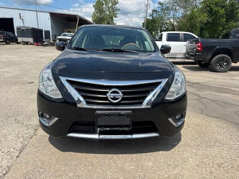 Used 2015 Nissan Versa SV w/ SV Appearance Package FWD image 8