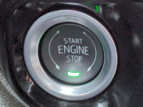 Used 2025 Chevrolet Silverado 2500 LT w/ Convenience Package image 28