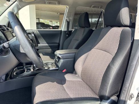 Used 2024 Toyota 4Runner TRD Off-Road image 32