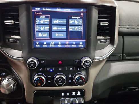 Used 2021 RAM 1500 Laramie AWD/4WD image 17