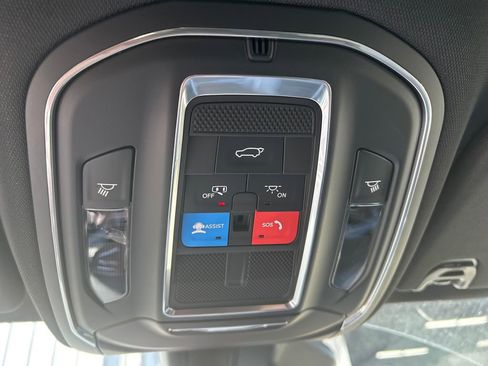 New 2026 Jeep Grand Wagoneer 4WD image 44