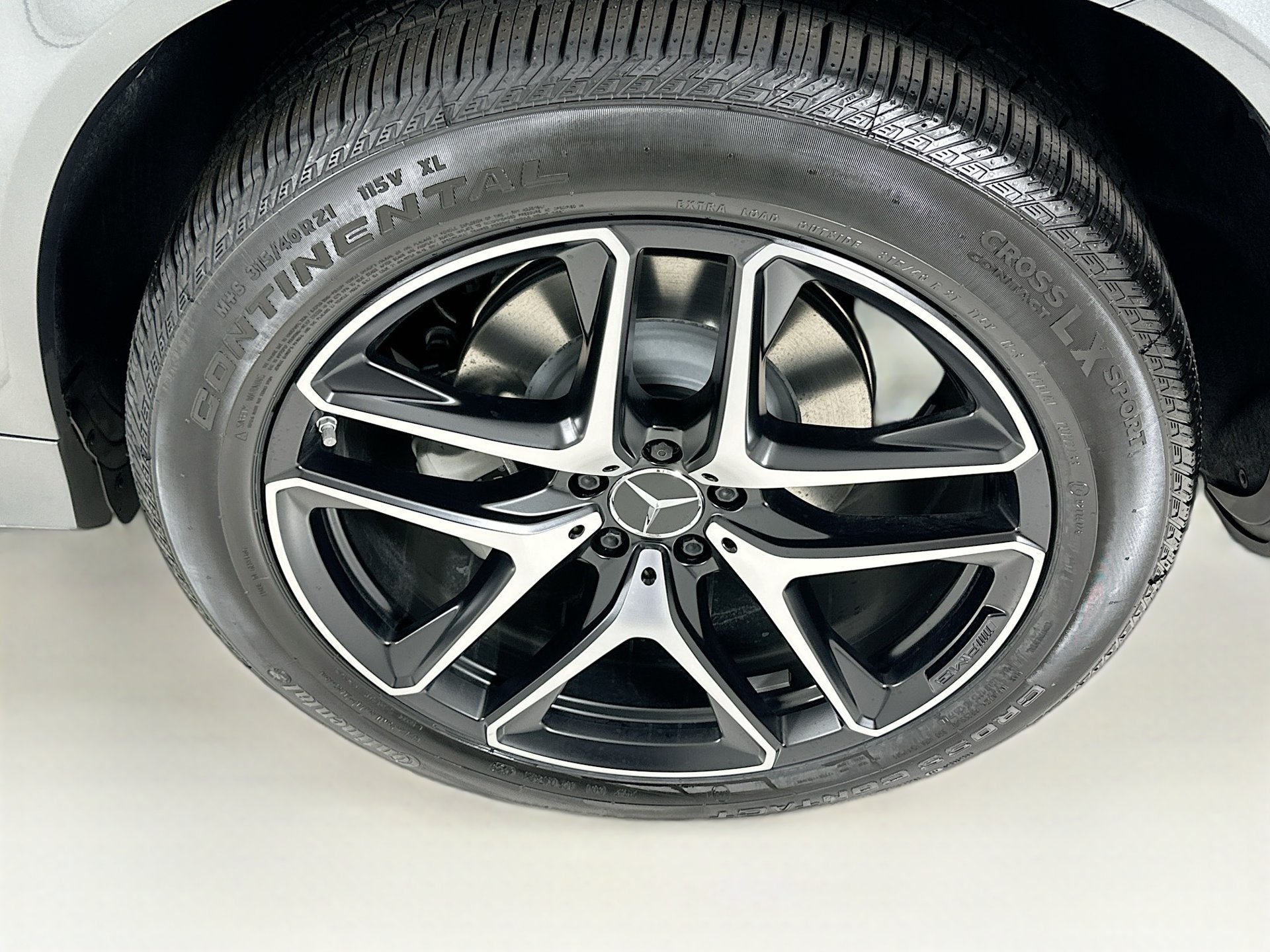 New 2026 Mercedes-Benz GLE 53 AMG 4MATIC Coupe image 34