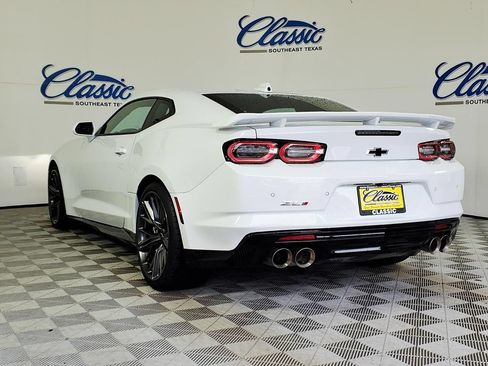 Used 2024 Chevrolet Camaro ZL1 RWD image 2