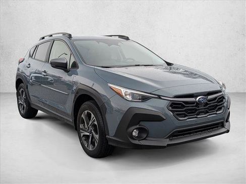 Used 2024 Subaru Crosstrek 2.0i Premium image 3